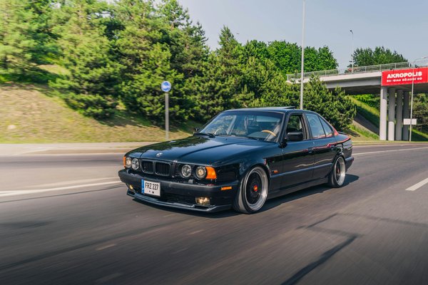 L'Épopée du Casque de Moto : Des Origines à l'Évolution Moderne